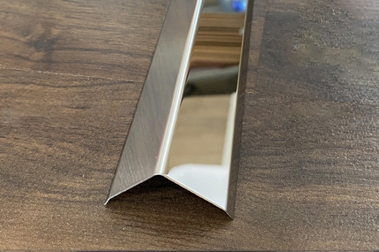 Nẹp Inox 304 V25MM  NK