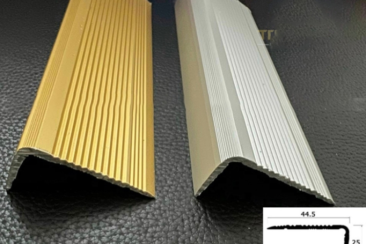 Nẹp Nhôm Cầu Thang L44x25MM