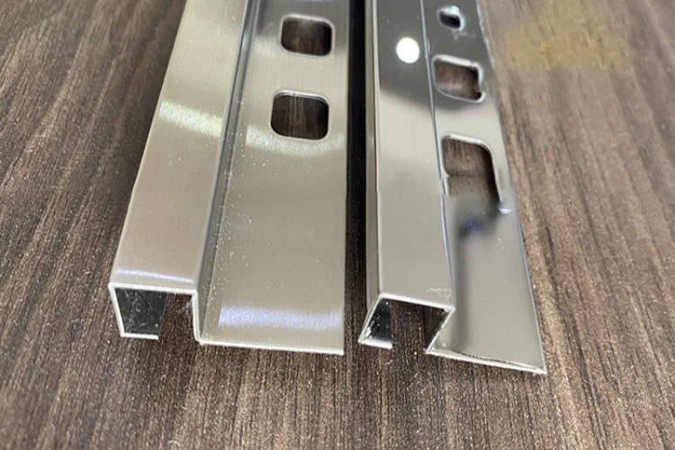 Nẹp Inox 304 1 Cánh Góc Vuông